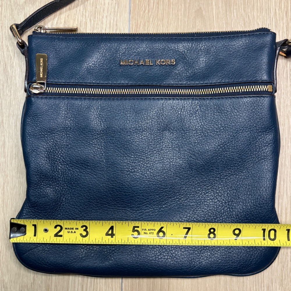 Michael Kors Bedford Navy Blue Pebbled Leather Crossbody Bag Gold Hardware Purse - Picture 7 of 8